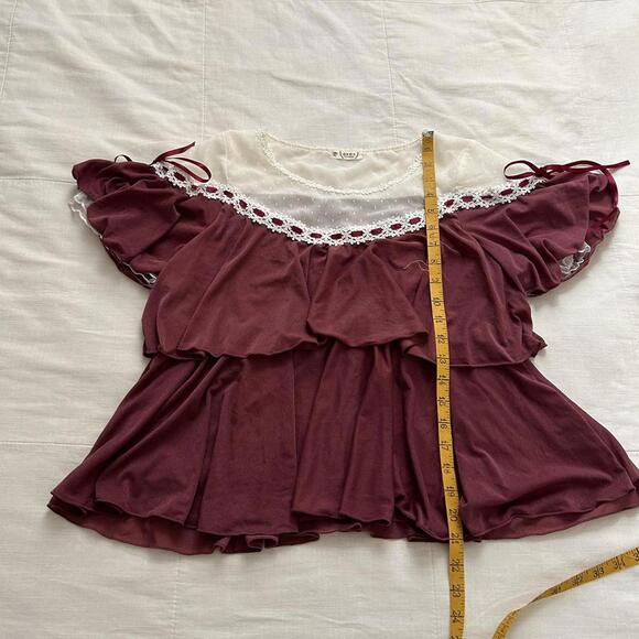 Axes Femme Burgundy red and white lace tiered ruffle top size medium - Picture 6 of 7